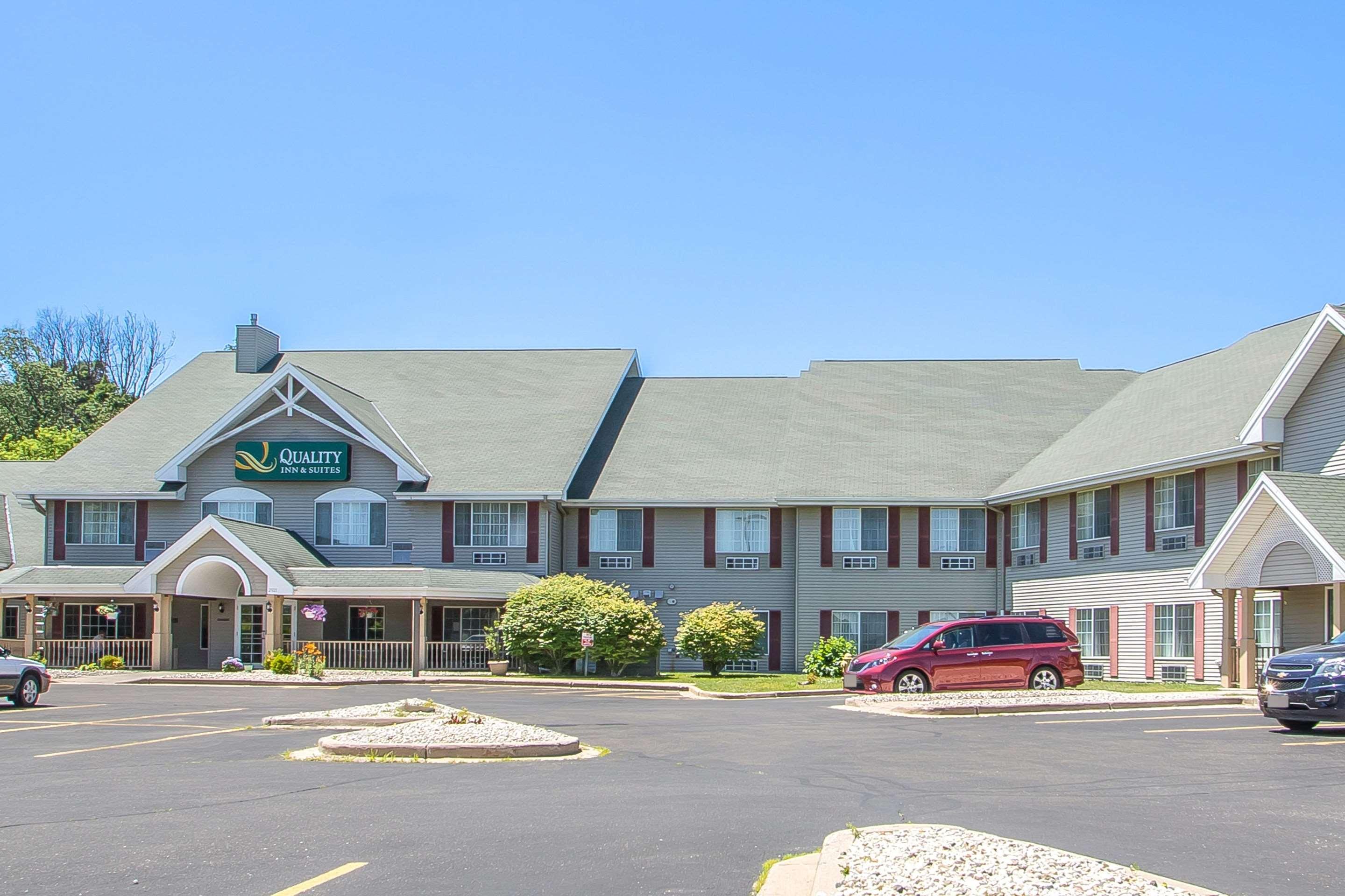 东特洛伊品质套房酒店 East Troy 外观 照片